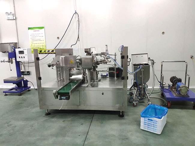 星火調(diào)味醬料給袋式包裝機械展示
